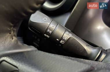 Внедорожник / Кроссовер Toyota RAV4 2013 в 