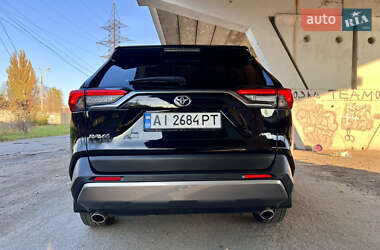 Внедорожник / Кроссовер Toyota RAV4 2021 в Киеве