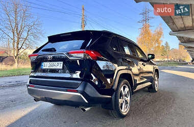 Внедорожник / Кроссовер Toyota RAV4 2021 в Киеве