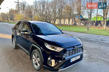 Внедорожник / Кроссовер Toyota RAV4 2021 в Киеве