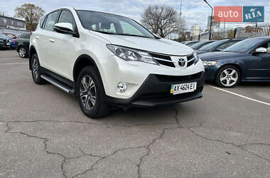 Toyota RAV4 2015