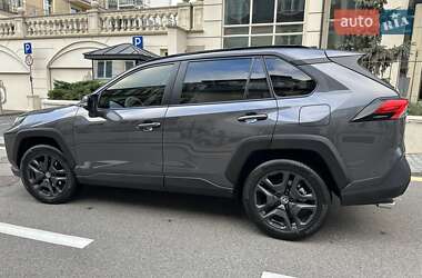 Внедорожник / Кроссовер Toyota RAV4 2024 в Киеве