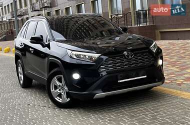 Внедорожник / Кроссовер Toyota RAV4 2021 в Одессе