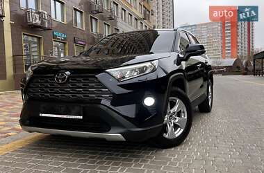 Внедорожник / Кроссовер Toyota RAV4 2021 в Одессе