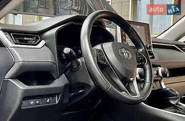 Внедорожник / Кроссовер Toyota RAV4 2021 в Одессе