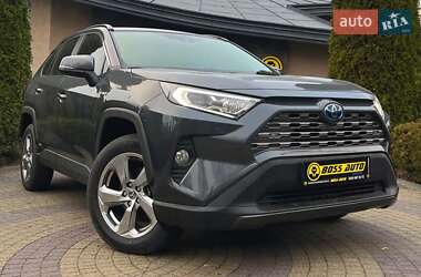 Позашляховик / Кросовер Toyota RAV4 2020 в Львові