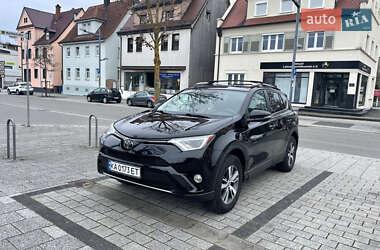 Позашляховик / Кросовер Toyota RAV4 2018 в Києві