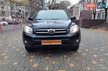 Позашляховик / Кросовер Toyota RAV4 2006 в 