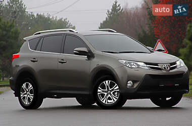 Внедорожник / Кроссовер Toyota RAV4 2014 в Днепре