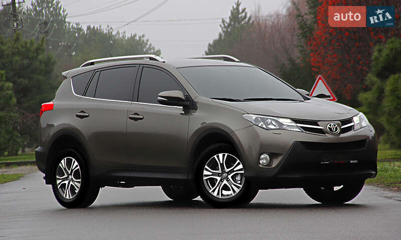 Внедорожник / Кроссовер Toyota RAV4 2014 в Днепре