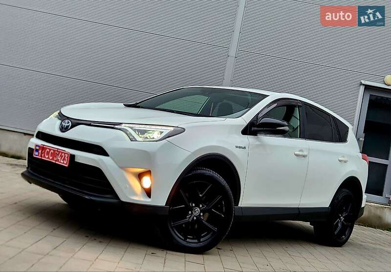 Позашляховик / Кросовер Toyota RAV4 2018 в Києві