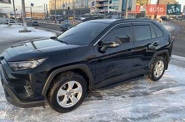 Внедорожник / Кроссовер Toyota RAV4 2021 в Виннице