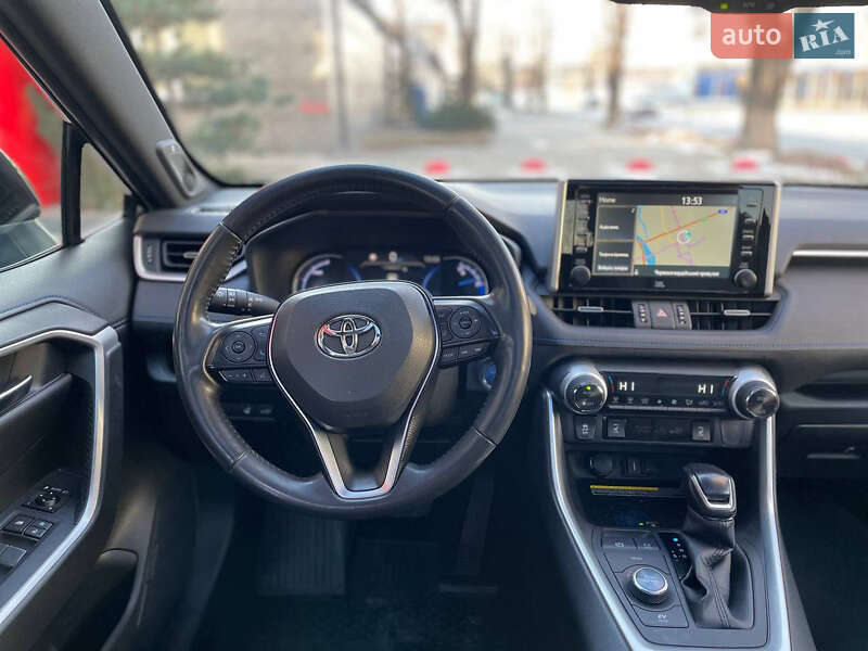 Позашляховик / Кросовер Toyota RAV4 2020 в Києві