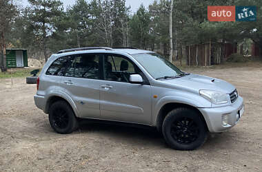 Внедорожник / Кроссовер Toyota RAV4 2003 в Ровно