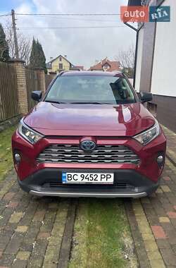 Позашляховик / Кросовер Toyota RAV4 2019 в Львові