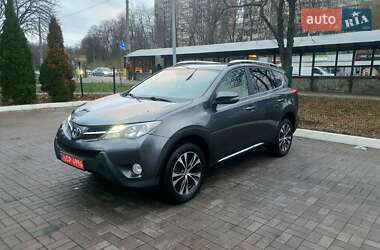 Позашляховик / Кросовер Toyota RAV4 2015 в Києві