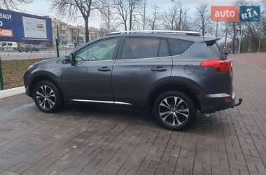 Позашляховик / Кросовер Toyota RAV4 2015 в Києві