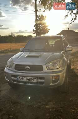 Внедорожник / Кроссовер Toyota RAV4 2003 в Межевой