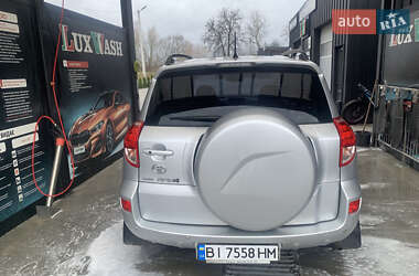 Позашляховик / Кросовер Toyota RAV4 2006 в Яворові