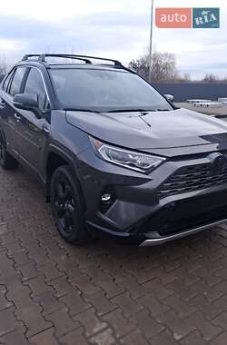 Позашляховик / Кросовер Toyota RAV4 2021 в Бердичеві