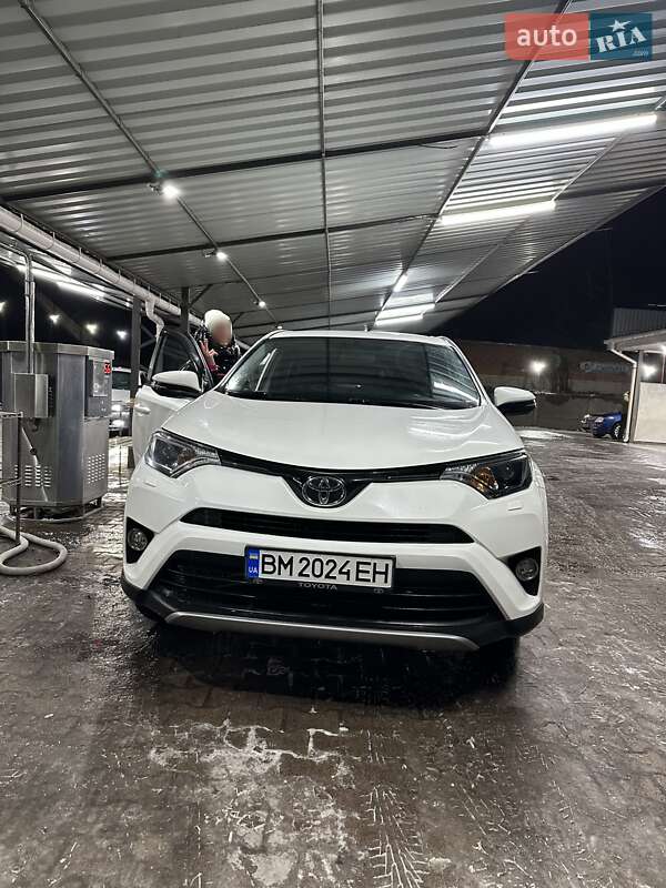 Toyota RAV4 2017