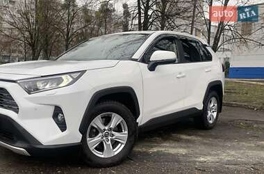 Позашляховик / Кросовер Toyota RAV4 2019 в Харкові