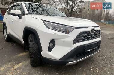 Внедорожник / Кроссовер Toyota RAV4 2019 в Харькове