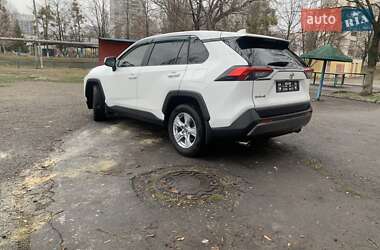 Внедорожник / Кроссовер Toyota RAV4 2019 в Харькове