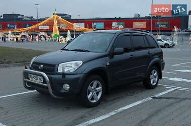 Позашляховик / Кросовер Toyota RAV4 2004 в Києві