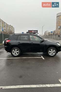 Позашляховик / Кросовер Toyota RAV4 2009 в Києві