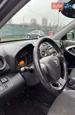 Позашляховик / Кросовер Toyota RAV4 2009 в Києві