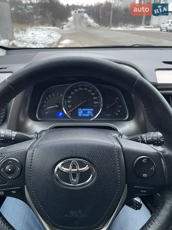 Toyota RAV4 2014