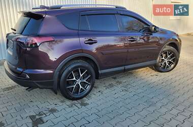 Позашляховик / Кросовер Toyota RAV4 2018 в Косові