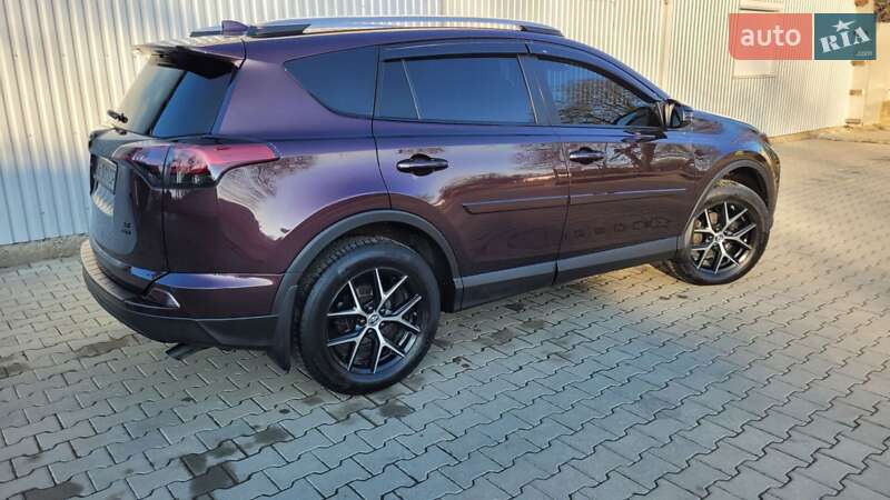 Внедорожник / Кроссовер Toyota RAV4 2018 в Косове