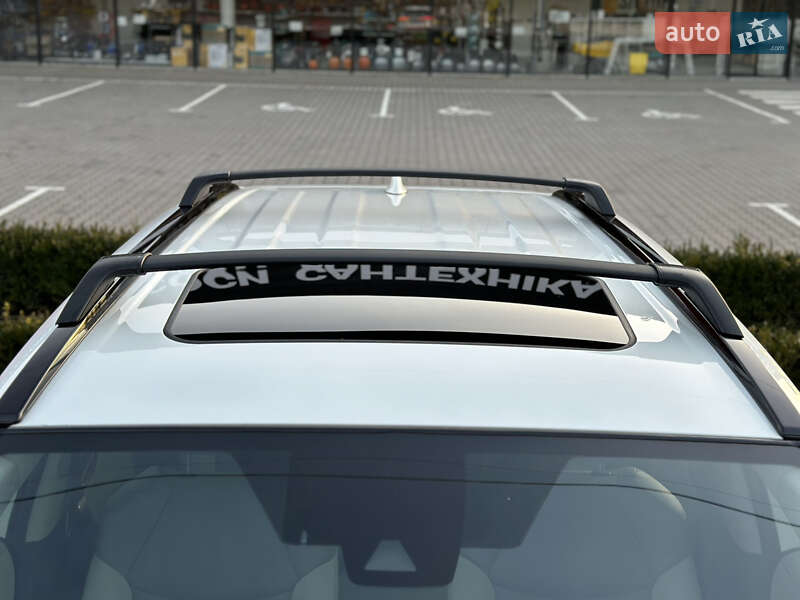Внедорожник / Кроссовер Toyota RAV4 2022 в Виннице