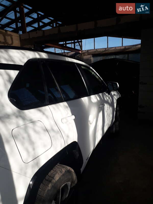 Внедорожник / Кроссовер Toyota RAV4 2021 в Одессе