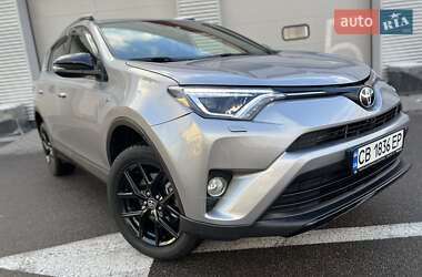 Внедорожник / Кроссовер Toyota RAV4 2018 в Киеве