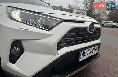 Внедорожник / Кроссовер Toyota RAV4 2021 в Житомире