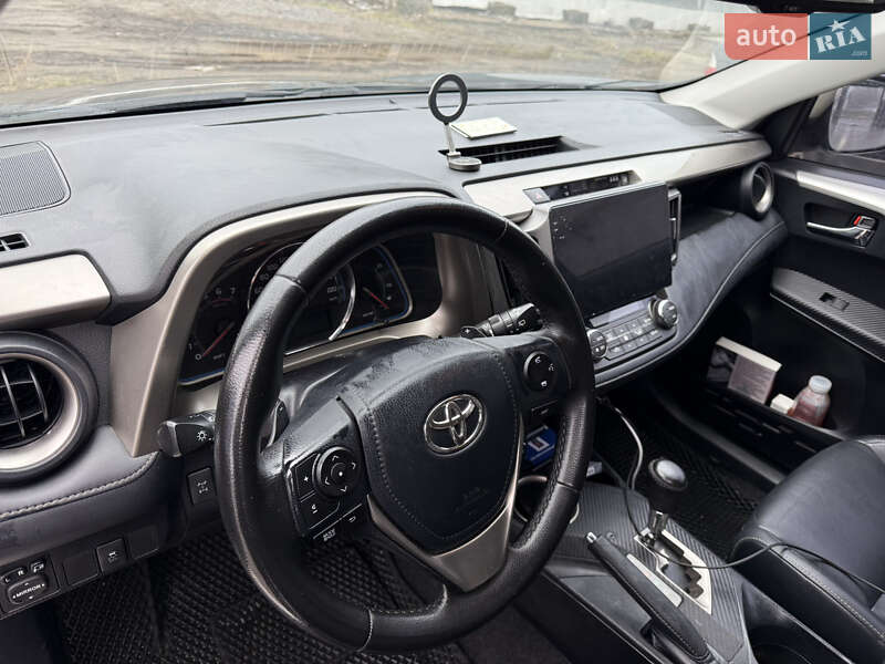 Позашляховик / Кросовер Toyota RAV4 2014 в Вінниці