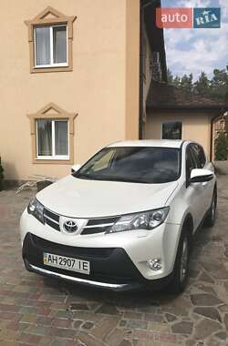 Позашляховик / Кросовер Toyota RAV4 2013 в Східниці