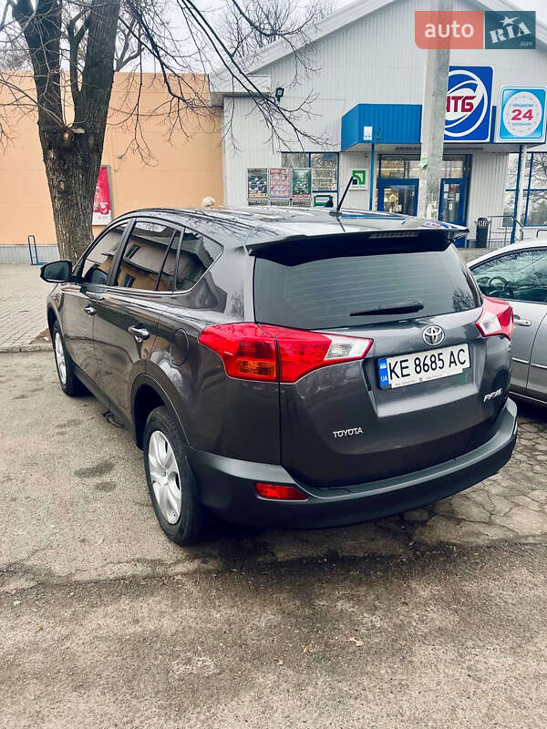 Внедорожник / Кроссовер Toyota RAV4 2013 в Днепре