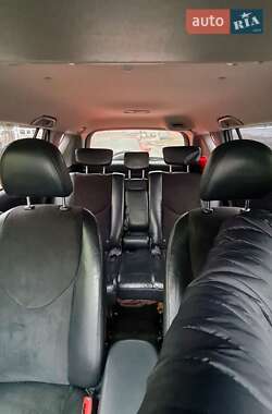 Внедорожник / Кроссовер Toyota RAV4 2012 в 