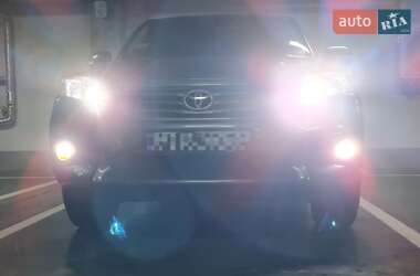 Внедорожник / Кроссовер Toyota RAV4 2012 в 