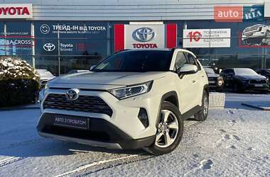 Позашляховик / Кросовер Toyota RAV4 2021 в Хмельницькому