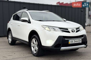 Внедорожник / Кроссовер Toyota RAV4 2014 в Киеве