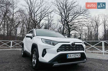 Внедорожник / Кроссовер Toyota RAV4 2023 в Киеве