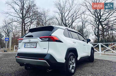 Внедорожник / Кроссовер Toyota RAV4 2023 в Киеве