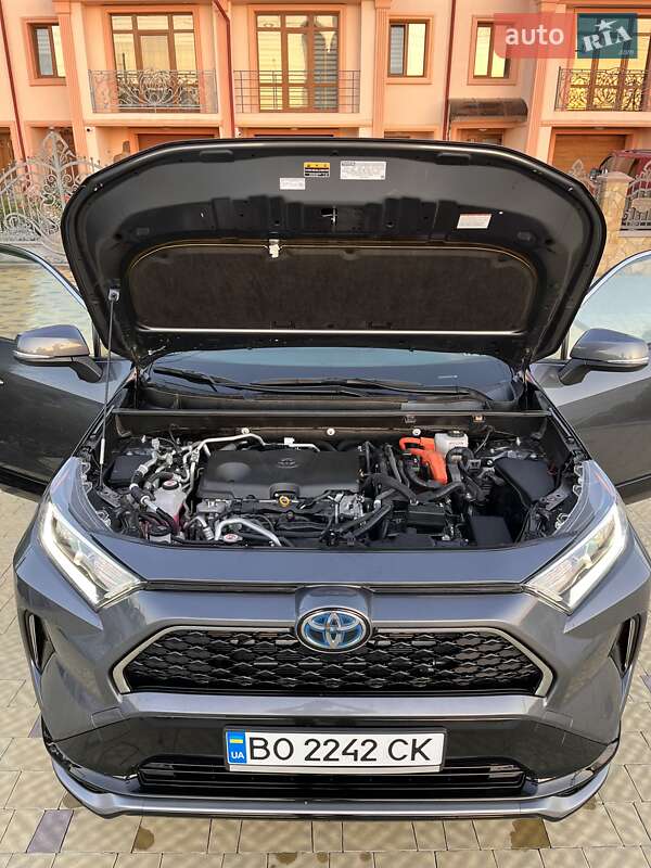 Позашляховик / Кросовер Toyota RAV4 2021 в Тернополі