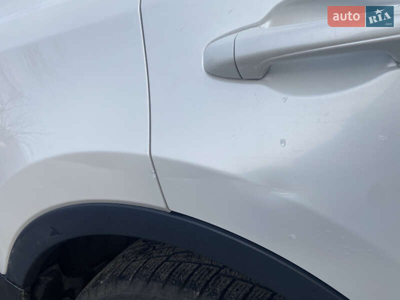 Позашляховик / Кросовер Toyota RAV4 2013 в Вишневому фото 18 Позашляховик / Кросовер Toyota RAV4 2013 в Вишневому