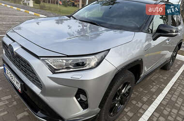 Позашляховик / Кросовер Toyota RAV4 2020 в Ірпені